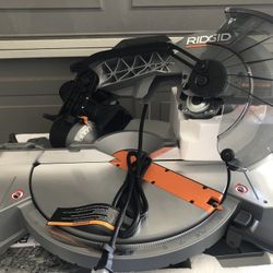 RIDGID 15 Amp Corded 12 in. Dual Bevel Miter Saw with LED Cutline Indicator