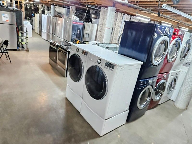 Huge Liquidation Warehouse Full Of Nice Gently Certified Refurbish Reconditioned Lightly Used Washer Dryer Refrigerator Oven Stove Stackable Free Warr
