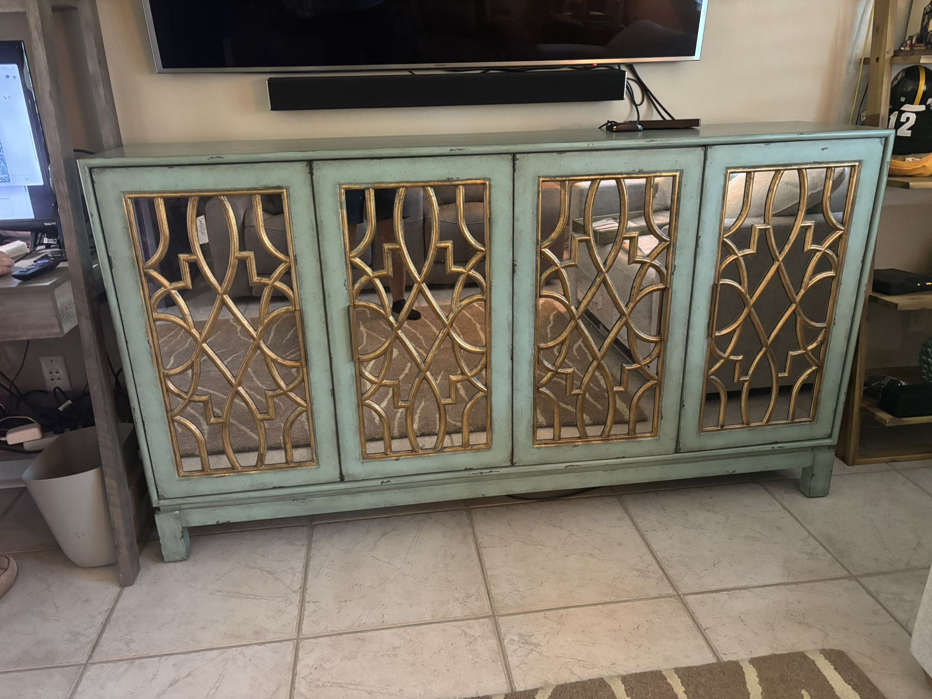 Credenza
