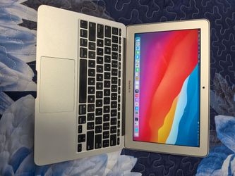 MacBook Air 11"