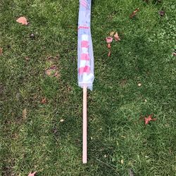 flag pole poly cotton 21x2x4 ins long with hanging bracket brand new 