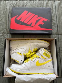 Nike Air Jordan 1 High White Yellow Sneakers