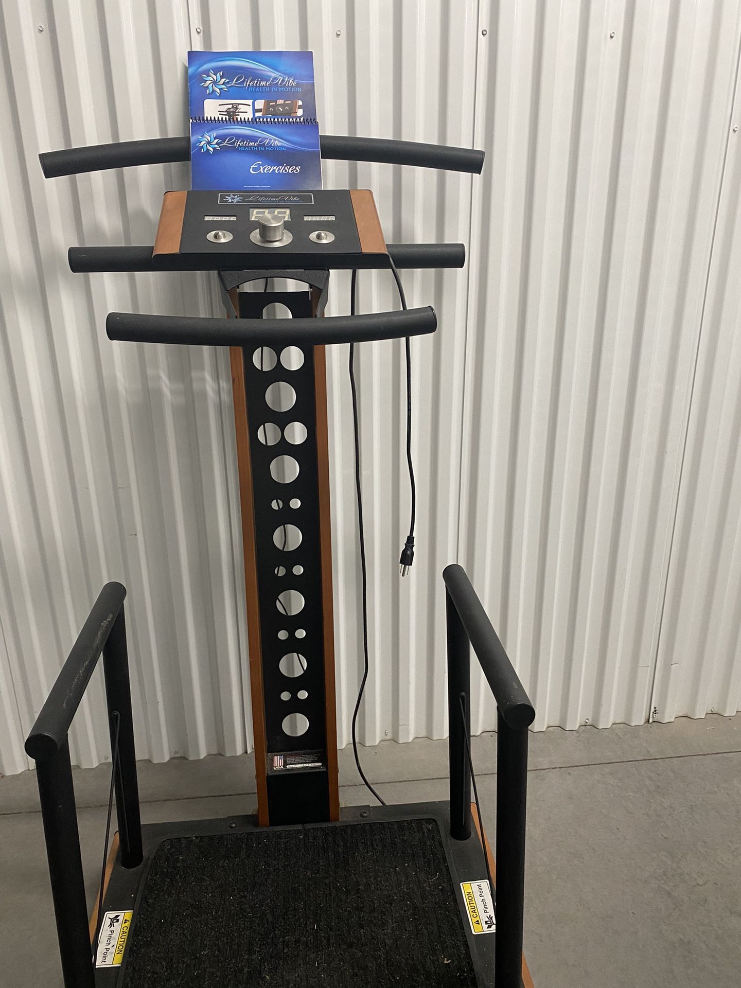 LifetimeVibe Classic Whole Body Vibe Machine