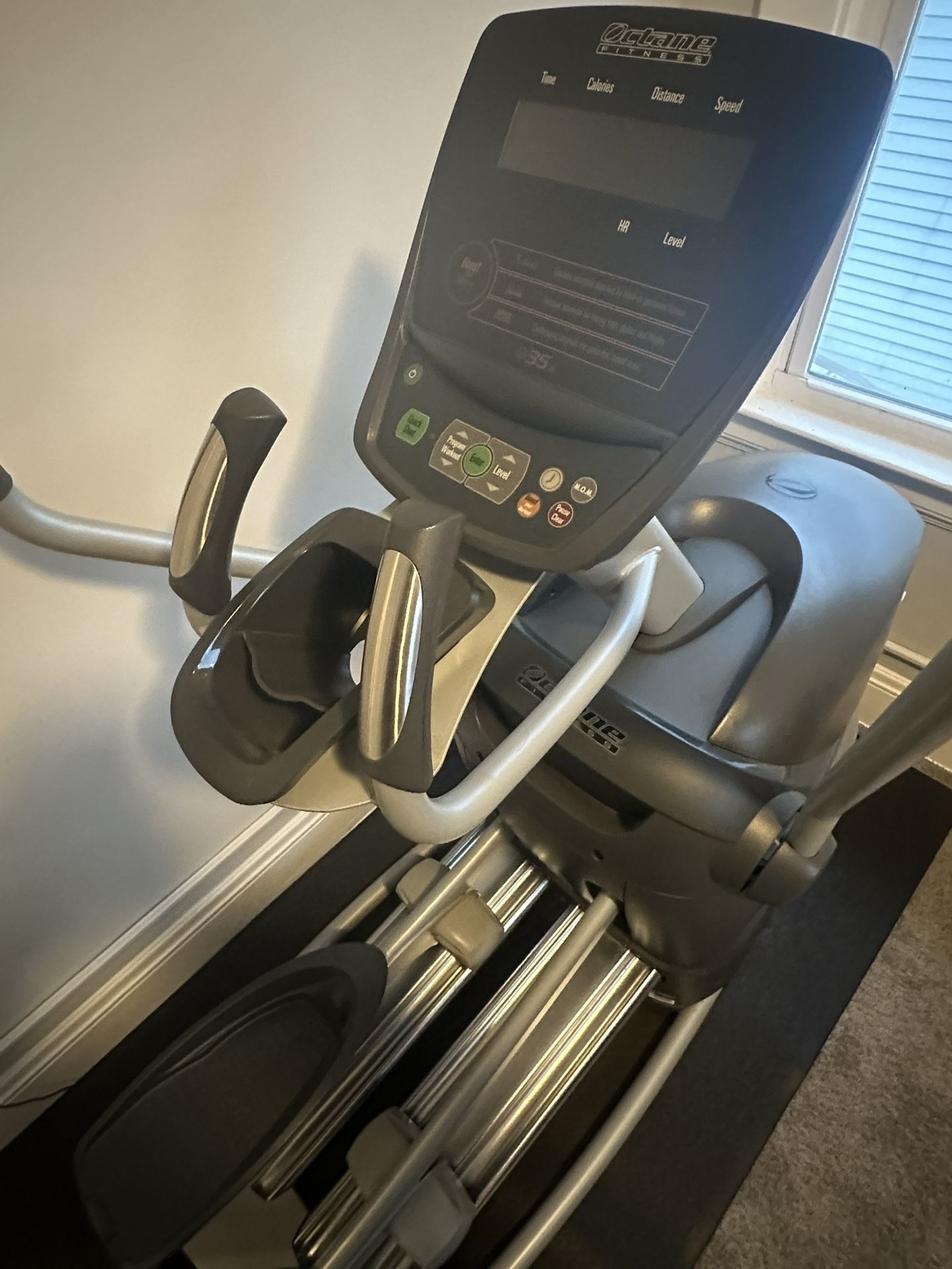 Elliptical - Octane Q35X