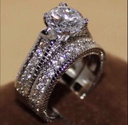 New 18 k white gold wedding ring set engagement ring
