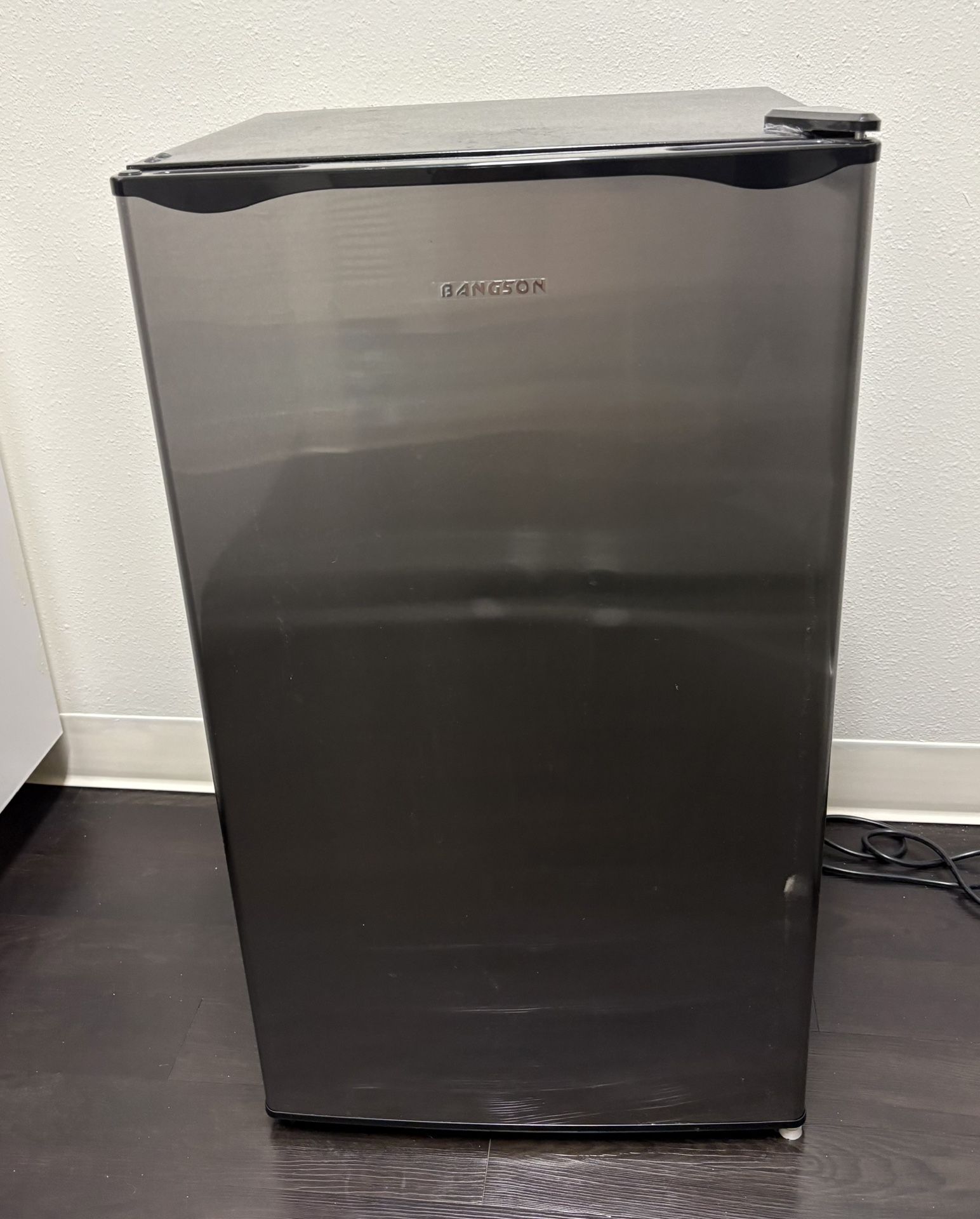 Mini Fridge With Freezer