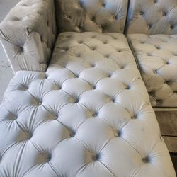 Left Face Chaise Tufted Sectional