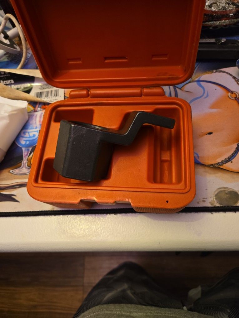 Honda / acura crank shaft damper holding tool