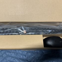 NEW DELL Wireless Keyboard and Mouse 