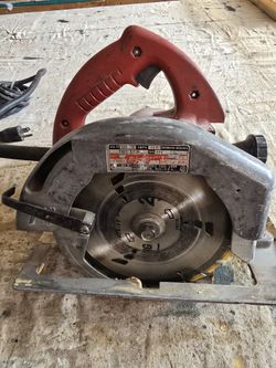 Milwaukee 7 1/4 Saw