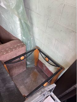 Table no glass frame
