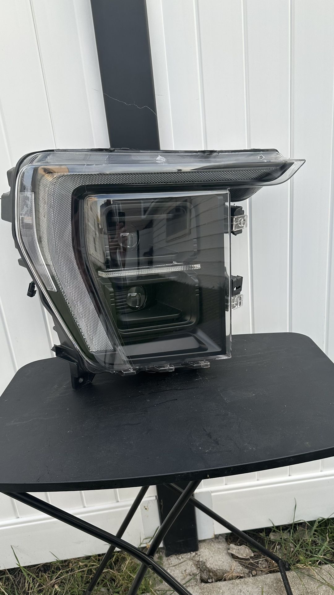 21-23 Ford F-150 aftermarket right passenger side headlight (Raptor style)