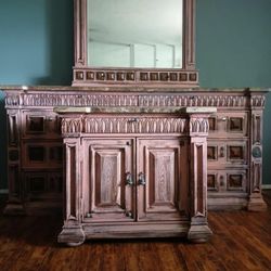 Ornate King Console w/Mirror