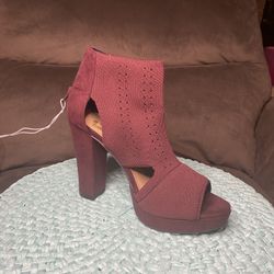 Heels Size 7
