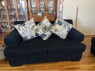 Two piece couch 🛋️