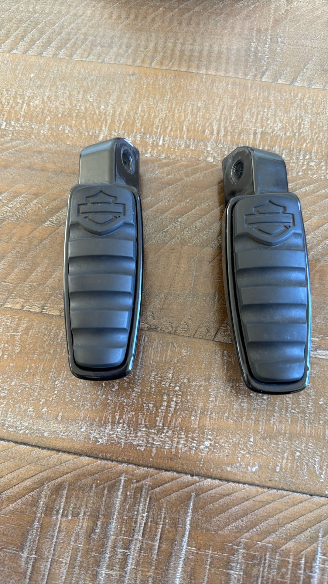 Harley Davidson FATBOB FXFB Foot Pegs