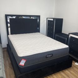 Angelina Black Velvet / Mirrored King Bedroom Set / 4pc
