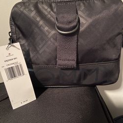 Small Tommy Hilfiger Purse