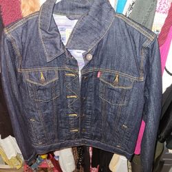 Like new WOMENS LEVI DENIEM JACKET