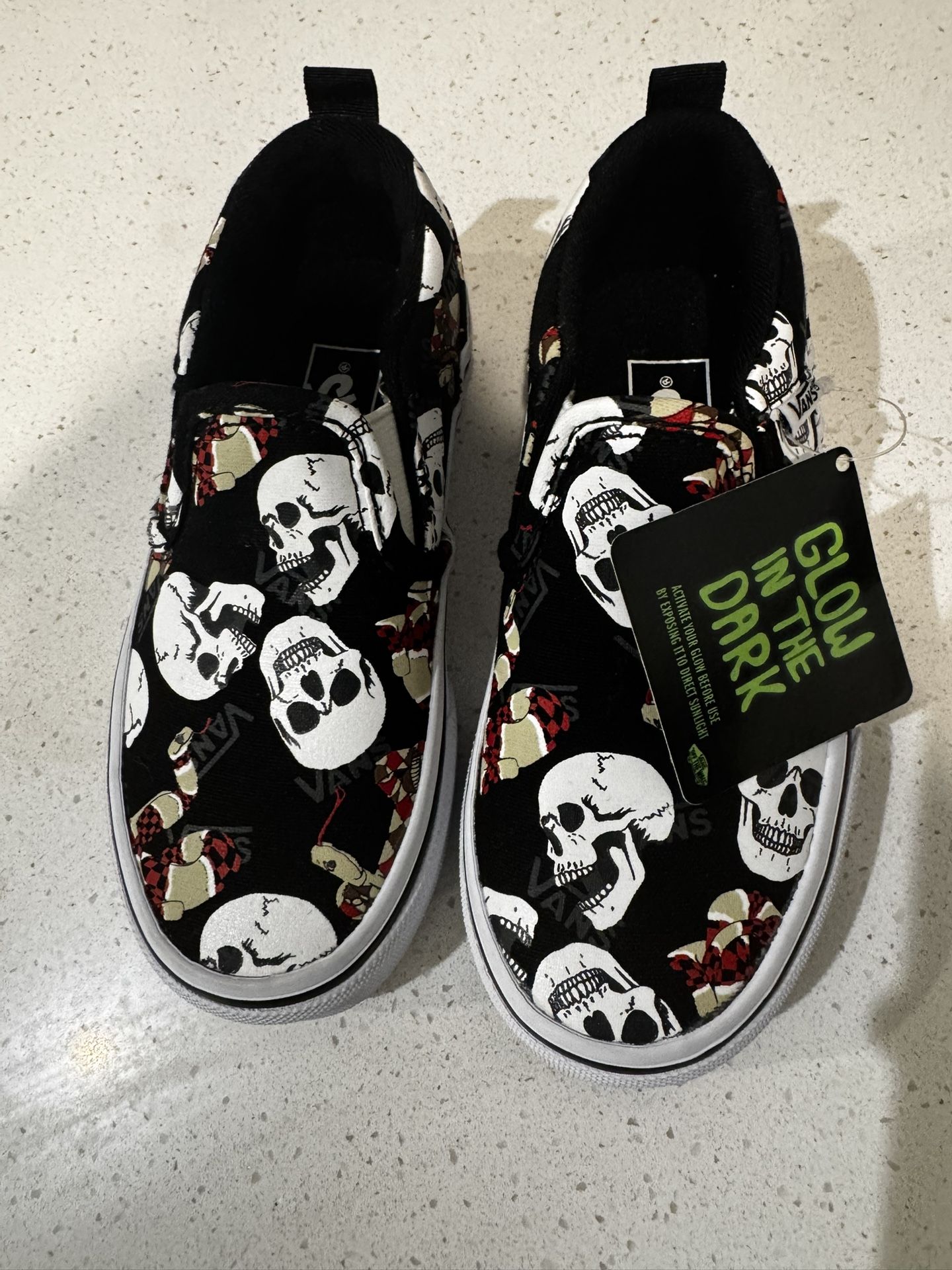 Brand New Vans Off The Wall Slip Ons With Skulls, Glow In The Dark, Boys Youth Size 11