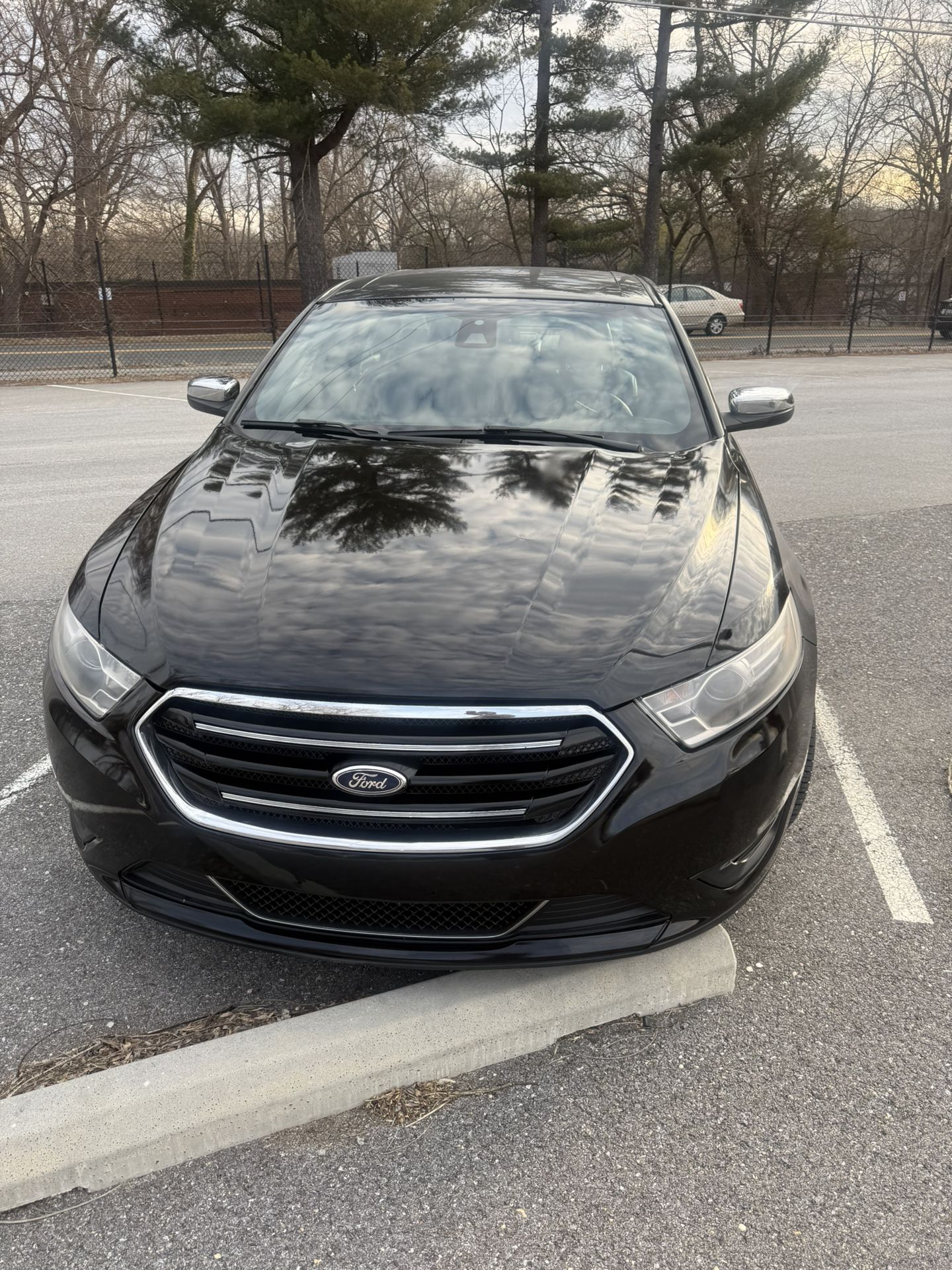 2019 Ford Taurus
