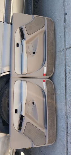 Door Panel Chevy Tahoe 2003
