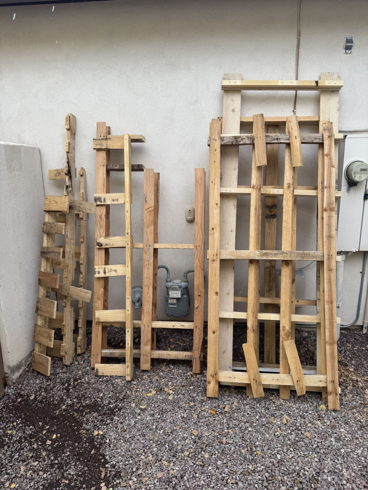 Free Pallets (must take all)