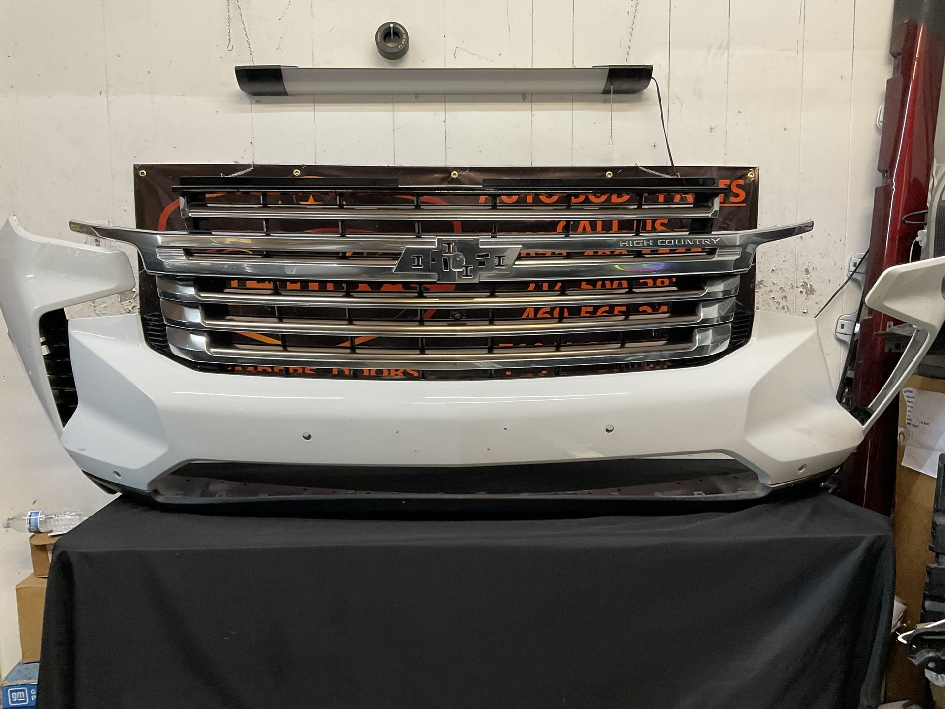 CHEVY TAHOE 2021-2024 HIGH COUNTRY FRONT BUMPER with GRILLE-CAMERA OEM