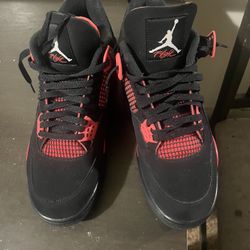 Metalic Red 4s