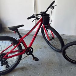 Sale! Trek Bike For Boys 24” Pick It Up Today