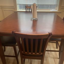 Kitchen Table and Chairs