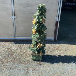 Decorative artificial plant