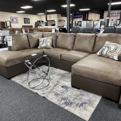 Double Chaise Sectional. 🚚WE DELIVER🚚