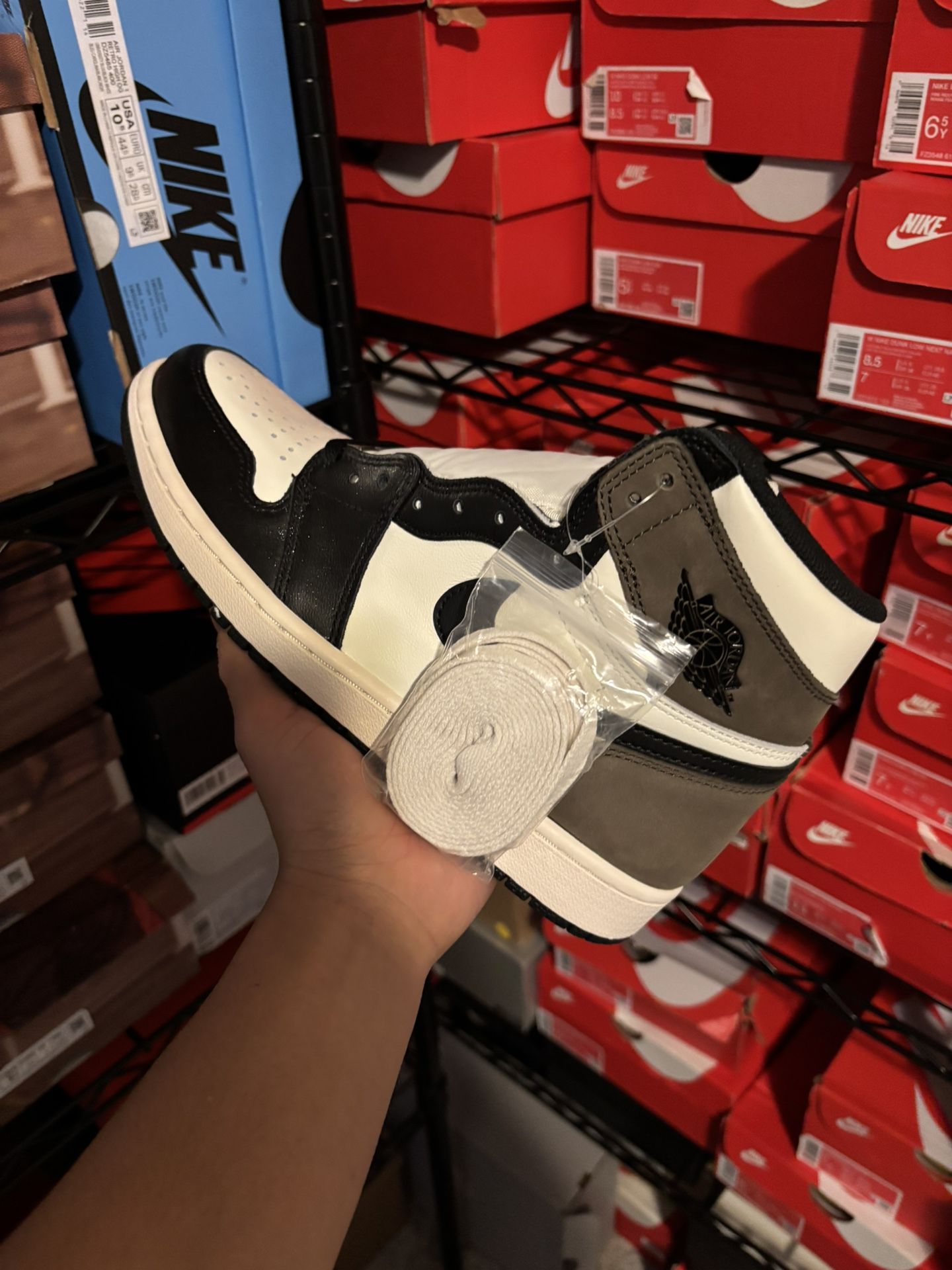 Jordan 1 High Mocha Size 8.5 Brand New 