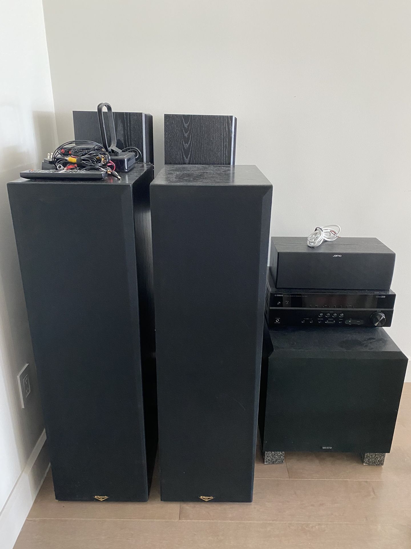 Home Theater Speaker And Subwoofer