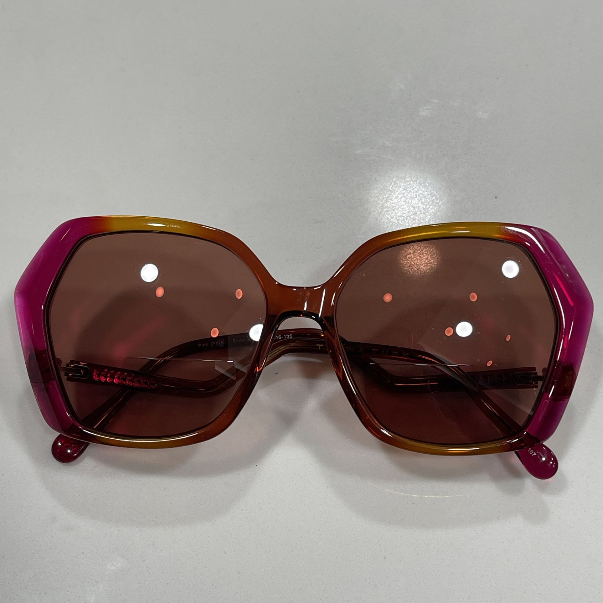Trina Turk Sovalye Sunglasses Pink 57?16 135 RX 