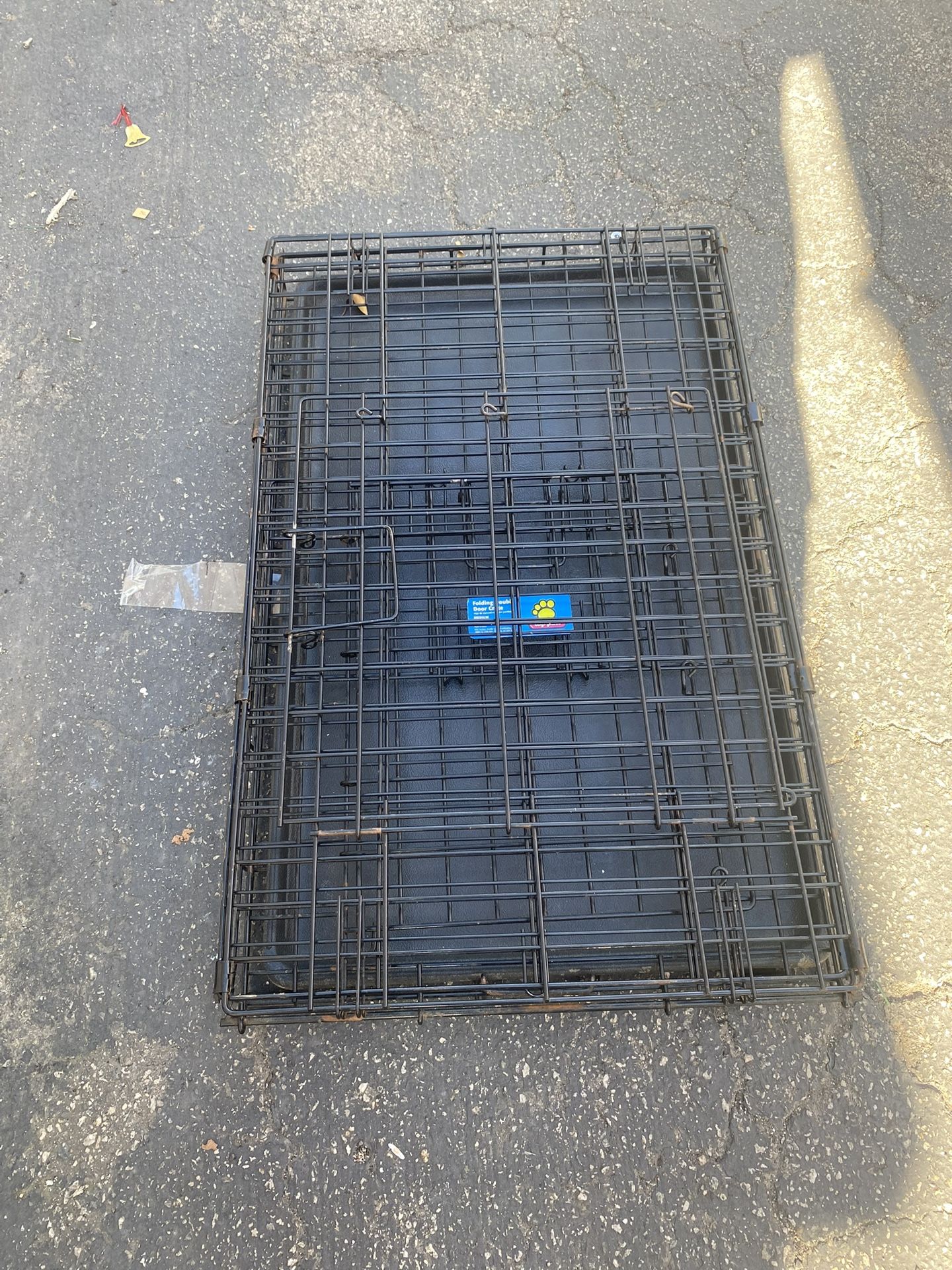 Folding Wire Dog Crate - Medium Size - W/ Plastic Tray - Kennel