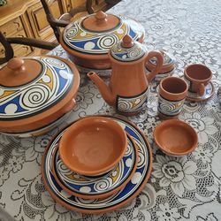 Vintage Dinner Wear Set Of 6 MURILLO PANAMA pottery red Clay.