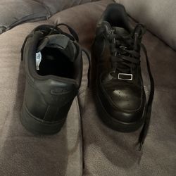 Air Forces 1’s Black 