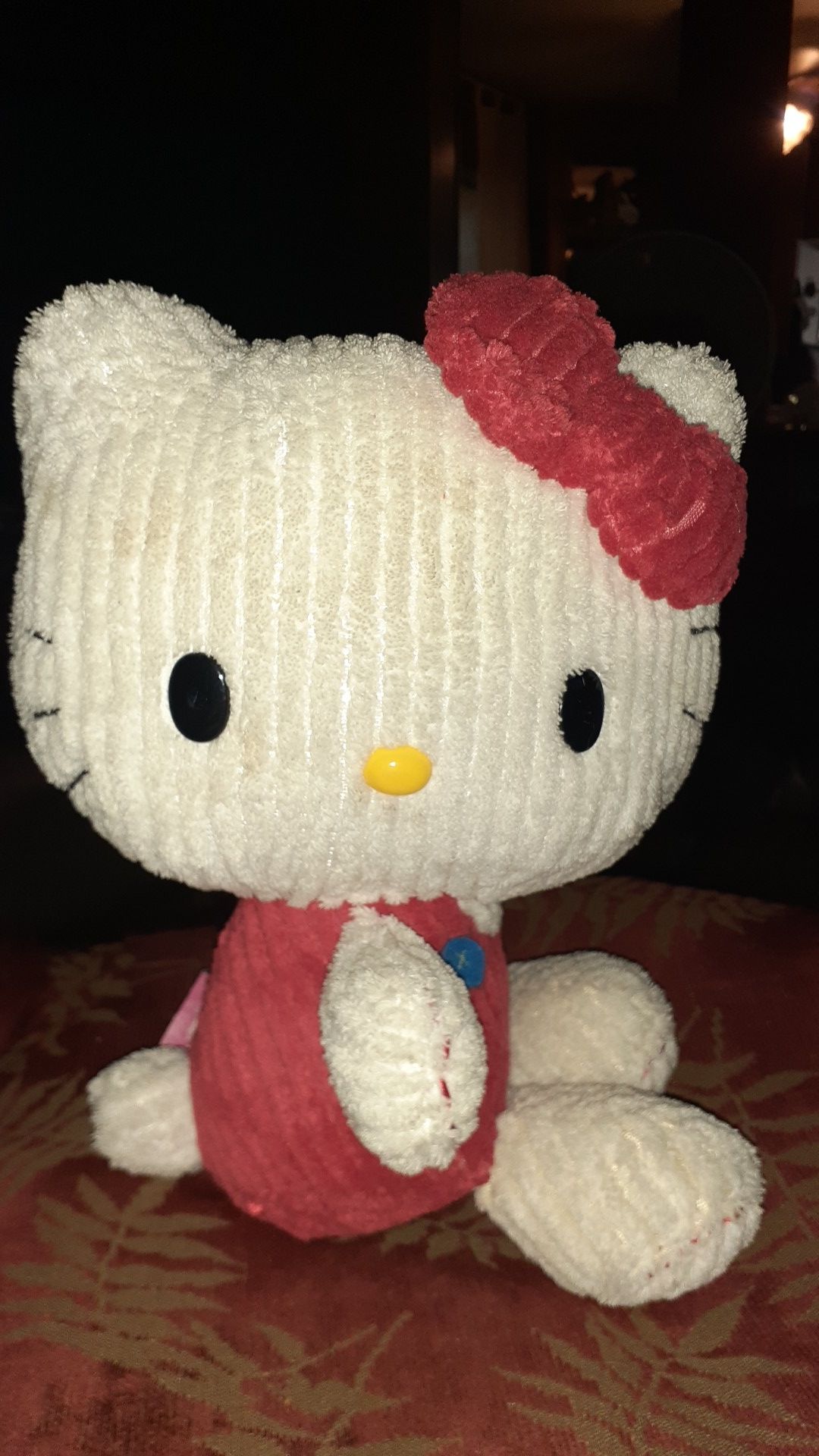 Hello kitty knitted textured