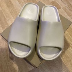 Yeezy Slide Bone