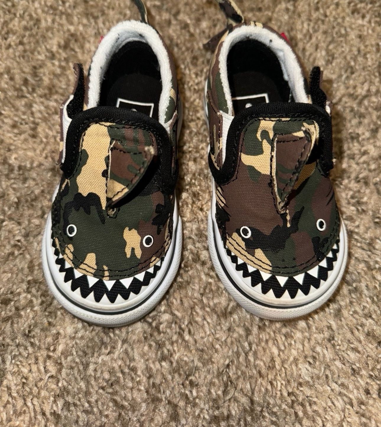 Toddler Camo Shark Vans