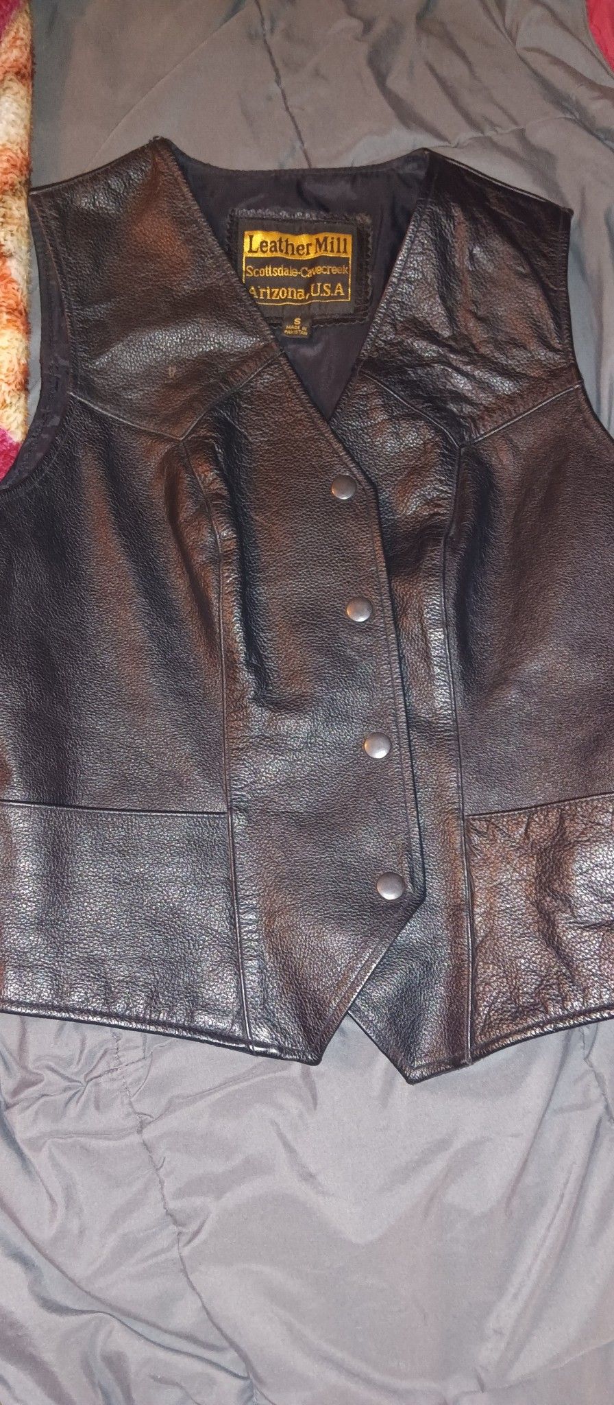 Women's Size Small Black Leather Vest