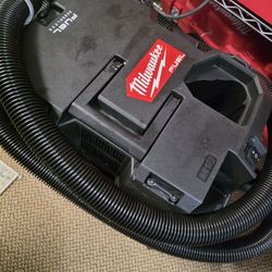 M18 FUEL 6 Gal. Cordless Wet/Dry Shop Vacuum with Filter, Hose, and Accessories