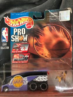 Hot wheels PRO SHOW KOBE AND SHAQ