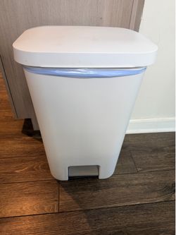 Kitchen Trash Bin 24”H x 16”L x 12”W