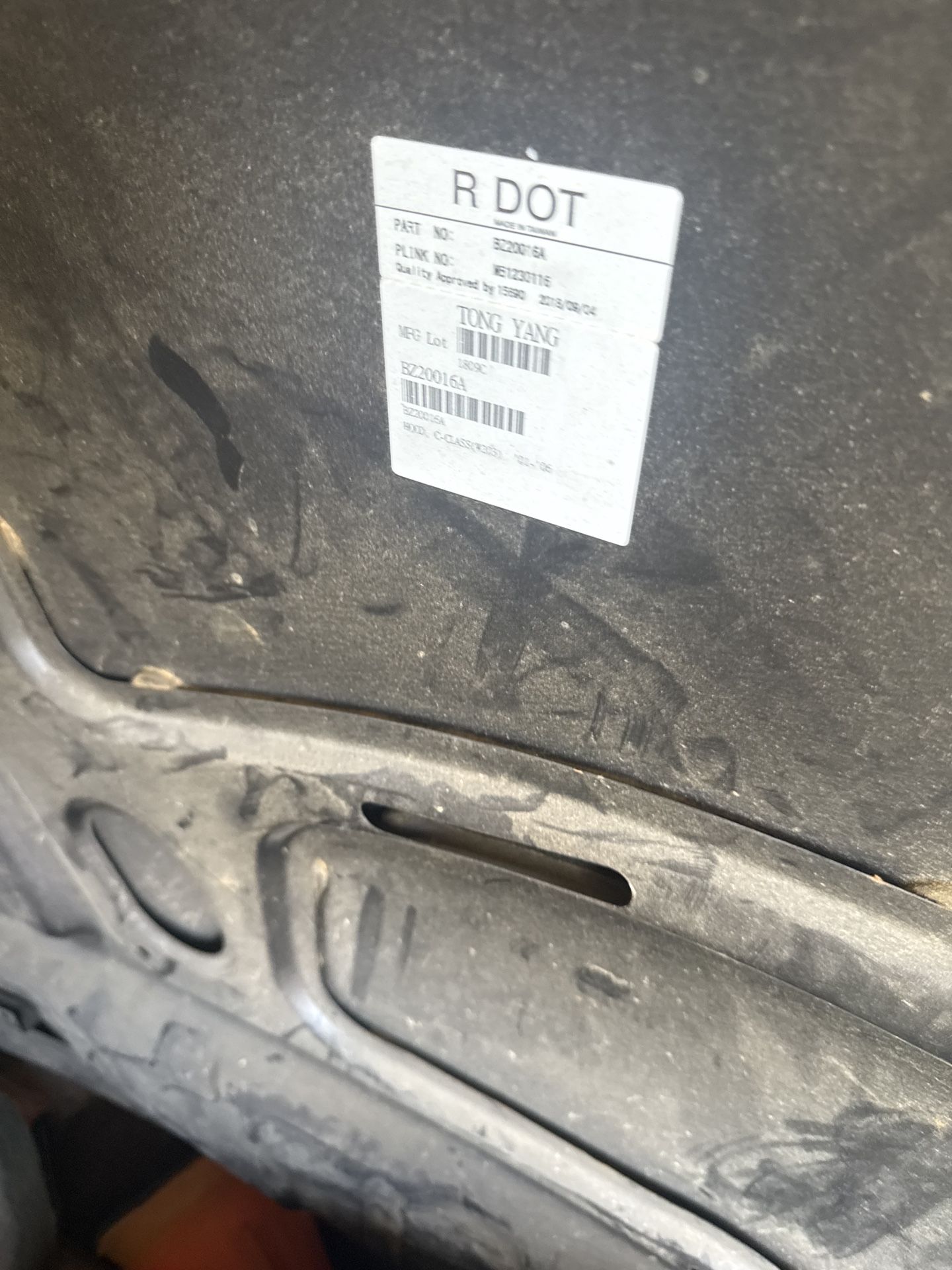 🚗 Mercedes C-Class hood (01–07 W203) – aftermarket Tong Yang, matte black primer, ready for paint 🎨 💵 $150 OBO” 