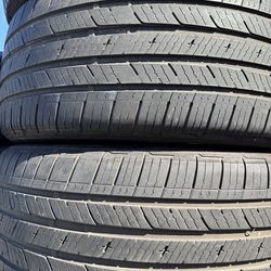 (2) 255/45R20 PAIR OF USED TIRES BRIDGETONE 60% LIFE !!