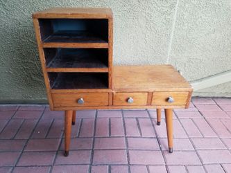 Mid CENTURY End Table