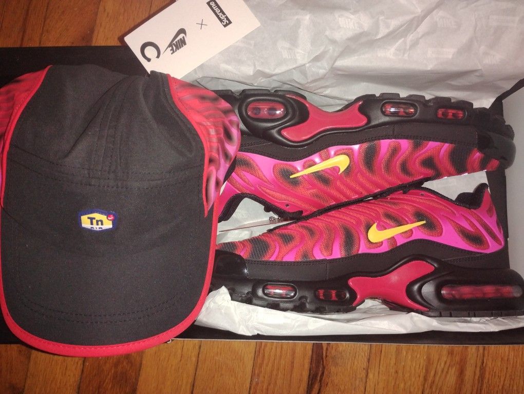 Supreme X Nike Airmax Tn Plus 10.5